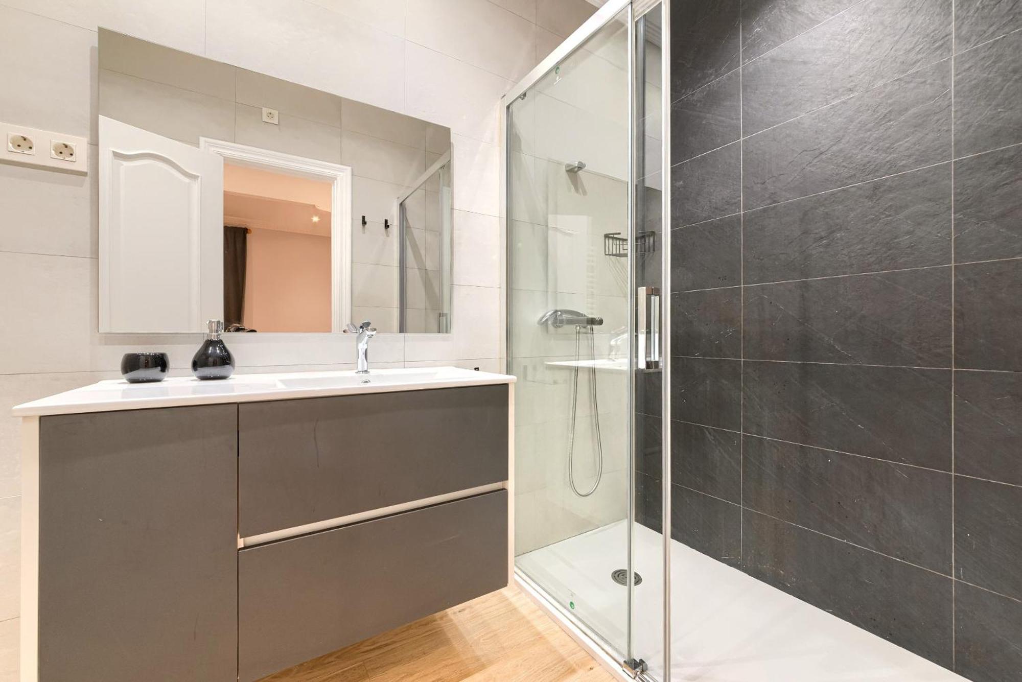 Encantadora Vivienda Turistica A Orillas De La Ria Bilbao Eksteriør billede